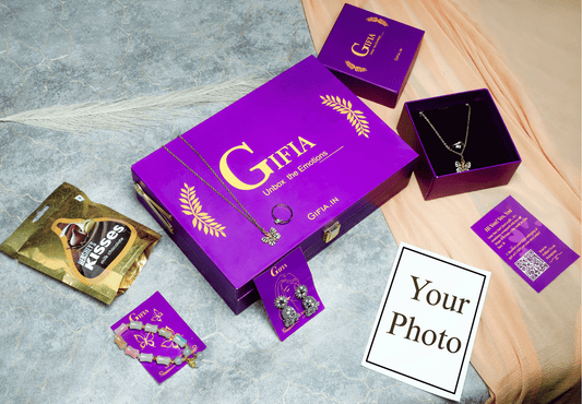 Gifia Personalized Sound Box with gifts & Jewelry Box