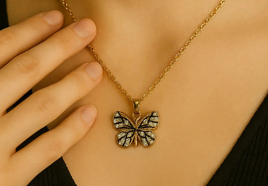 Gifia Jewelry Gift | Hug Ring & Butterfly Pendant